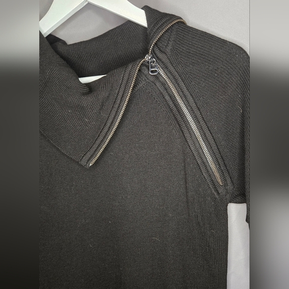 🖤 NWT Calvin Klein Asymmetrical Knit Sweater Dress – Size Large 🖤 - Picture 2 of 6